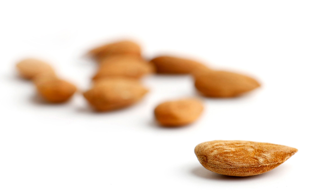 almendra natural origen España